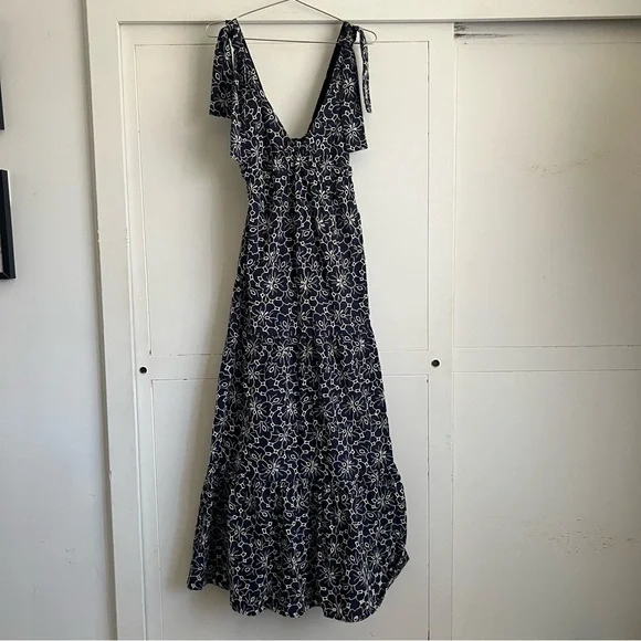 Sezane Graziella Dress - Picture 1 of 10